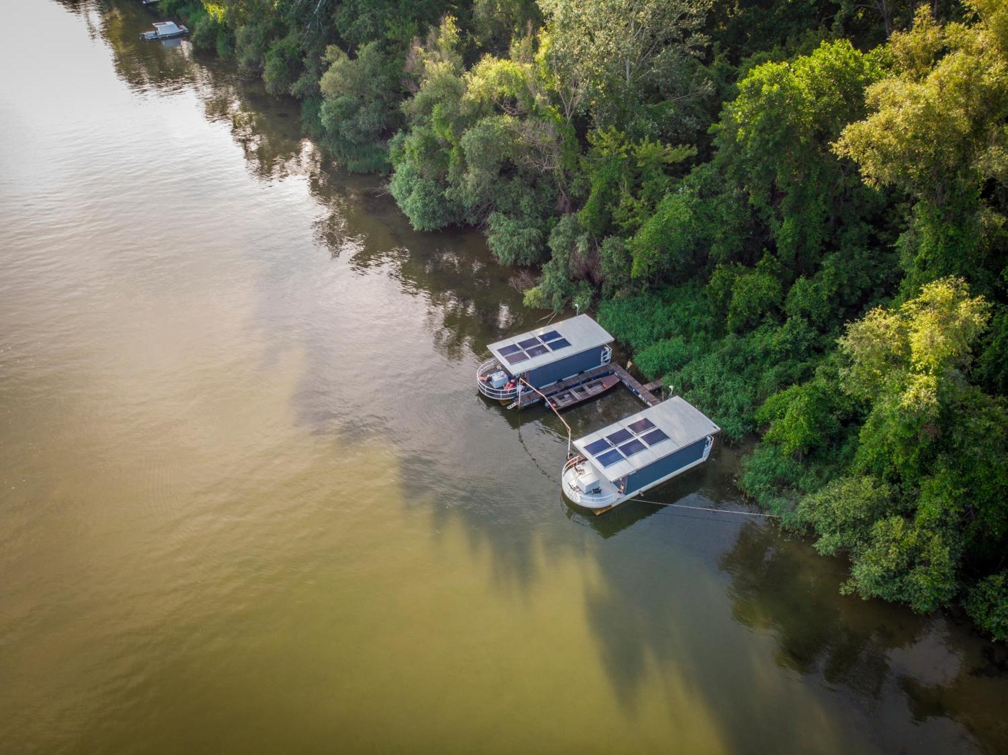 Hotel Lakóhajó, úszóház - Tisza-tó Tiszafüred Exterior foto